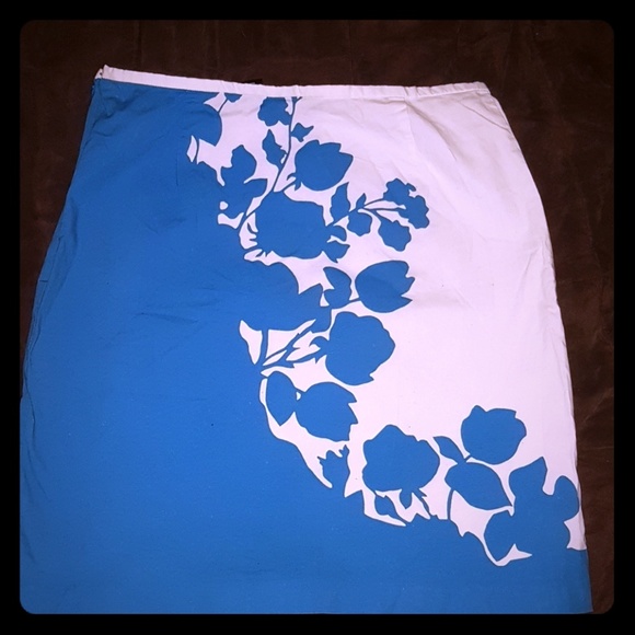 "NY & Co" knee skirt - Picture 1 of 1